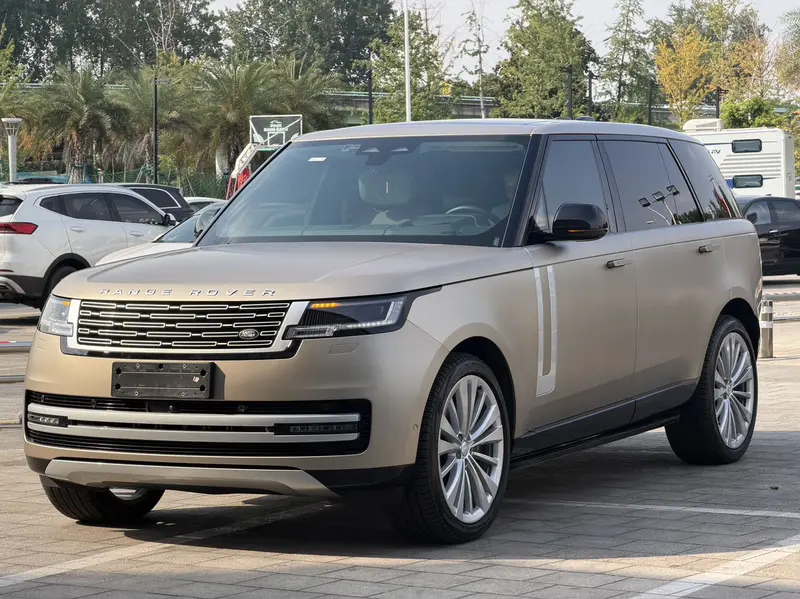 Land Rover Range Rover 4.4 V 8 530 PS — фото 1