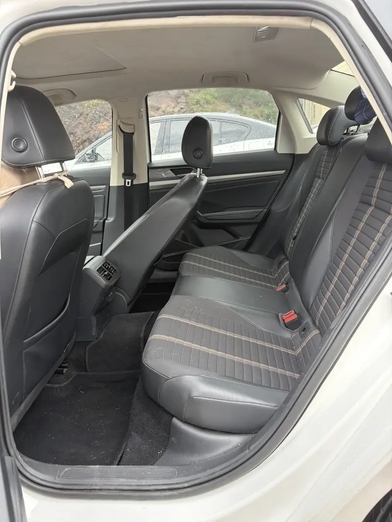 Volkswagen Lavida 280 TSI DSG Comfort VI — фото 8
