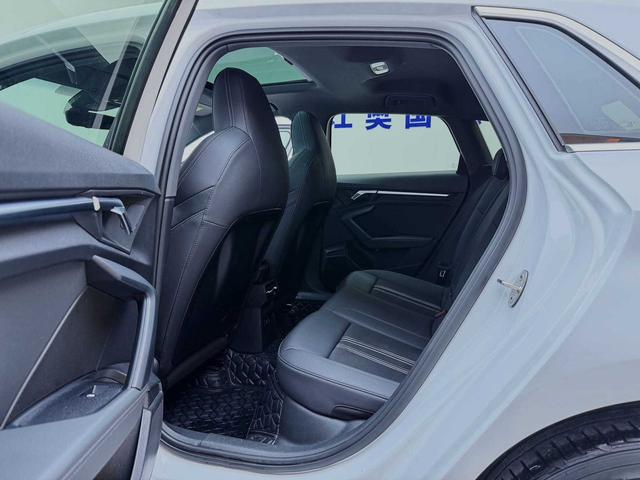 Audi A3 2022 Белый из Китая, фото 2