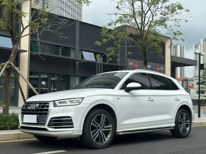 Audi Q 5 L 40 TFSI
