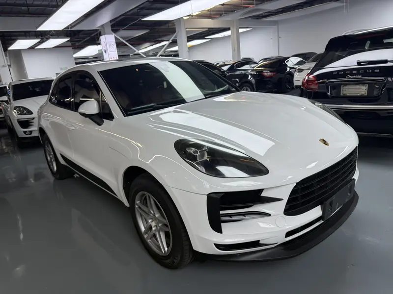 Porsche Macan 2.0 T — фото 3