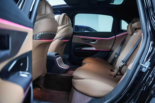 Mercedes-Benz E-class 2024 Черный из Китая