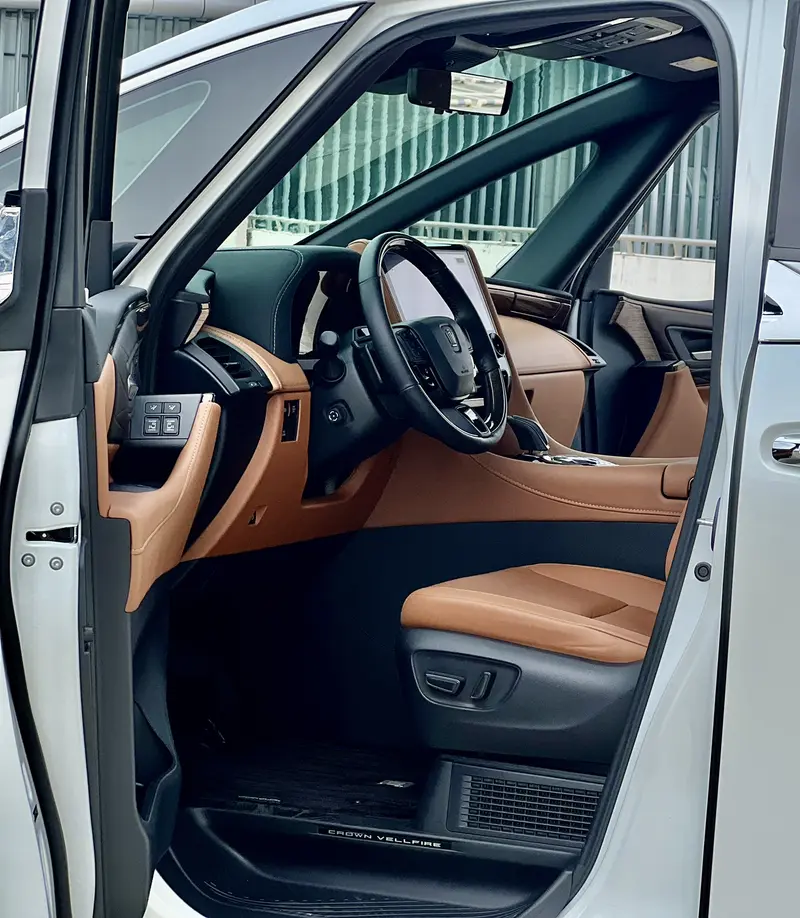 Toyota Vellfire — фото 10