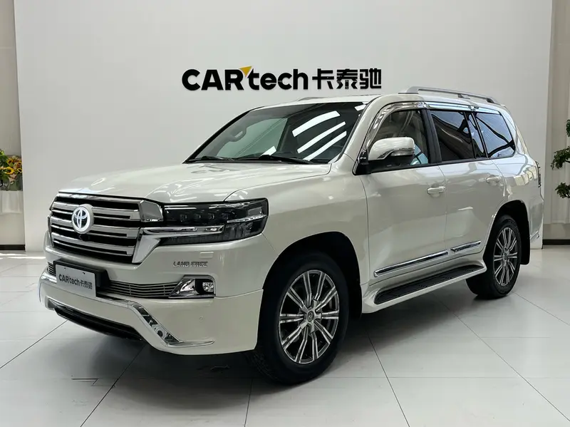 Toyota Land Cruiser 4.0 L AT 4 WD 7
