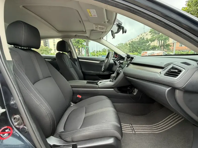 Honda Civic — фото 8