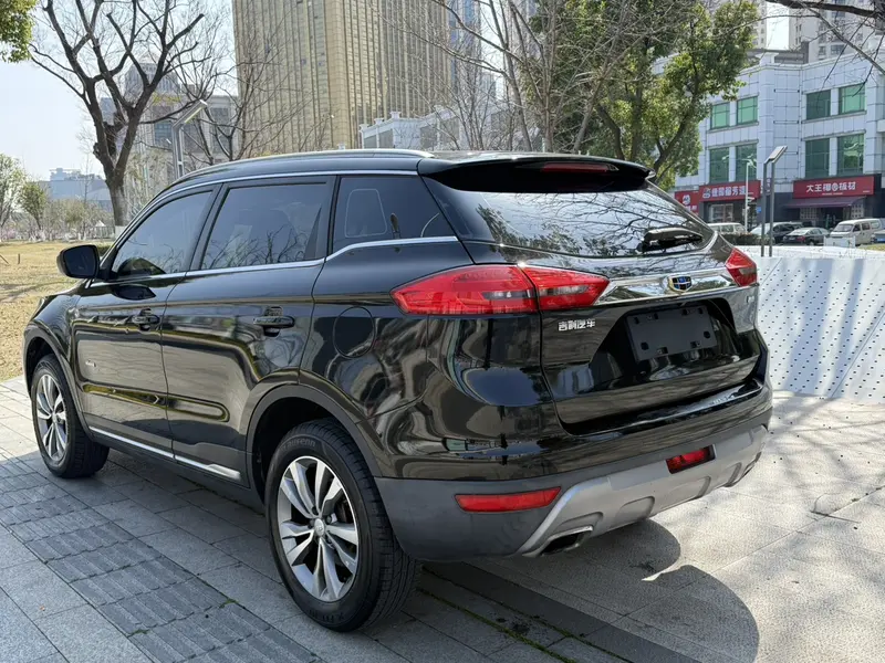 Geely Atlas (Boyue) — фото 4