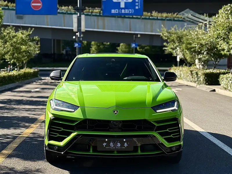 Lamborghini Urus — фото 2