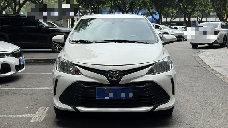 Toyota Vios — фото 2