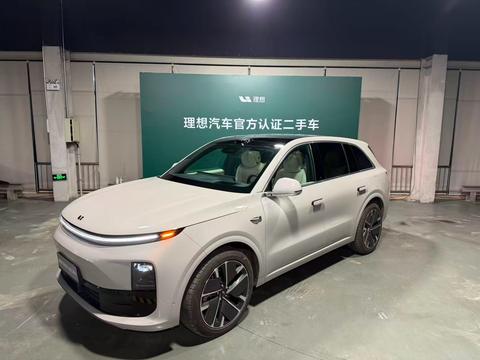 Li Auto L6