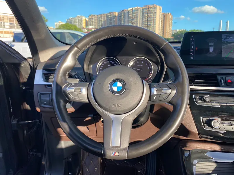BMW X1 — фото 11