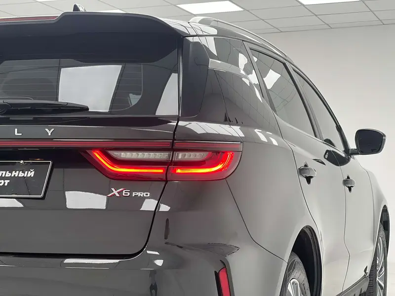 Geely Vision X6 — фото 8