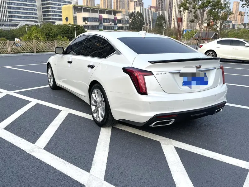 Cadillac CT5 — фото 4