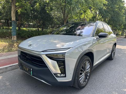Nio ES8