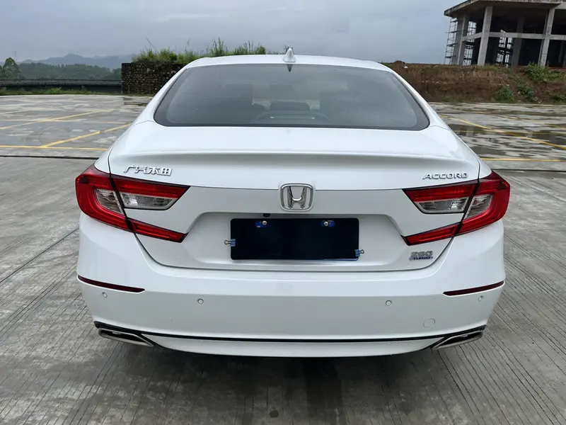 Honda Accord — фото 6