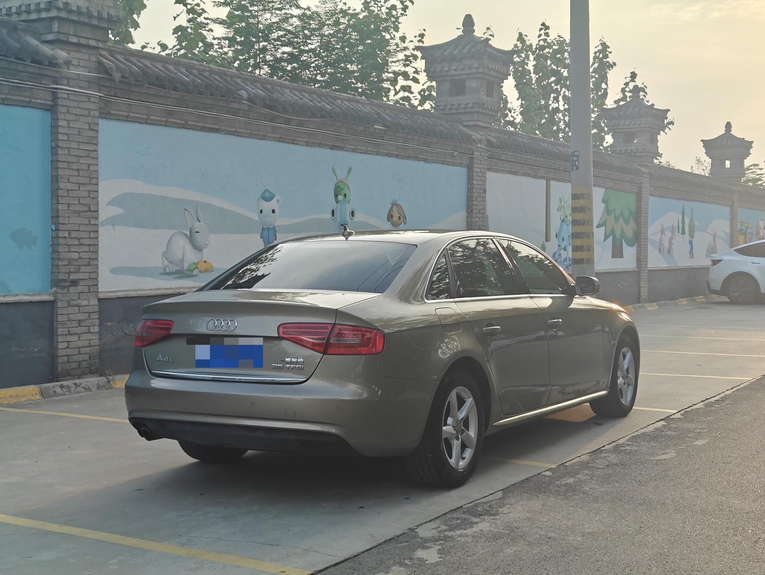 Audi A4L 2013 35 TFSI AT