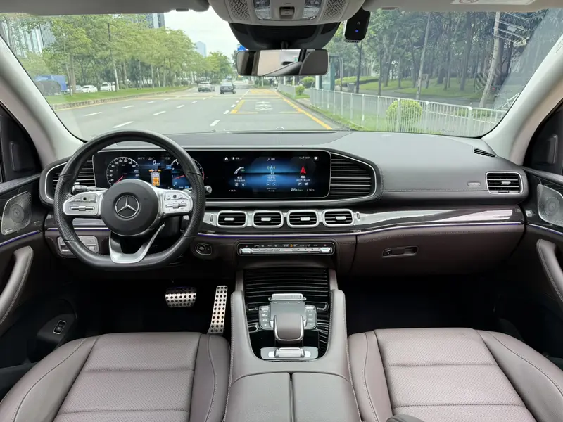 Mercedes-Benz GLS — фото 9