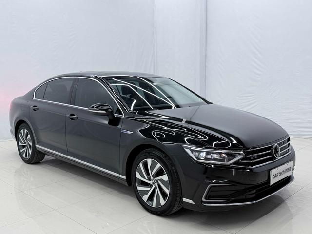 Volkswagen Magotan PHEV 2023 Черный из Китая
