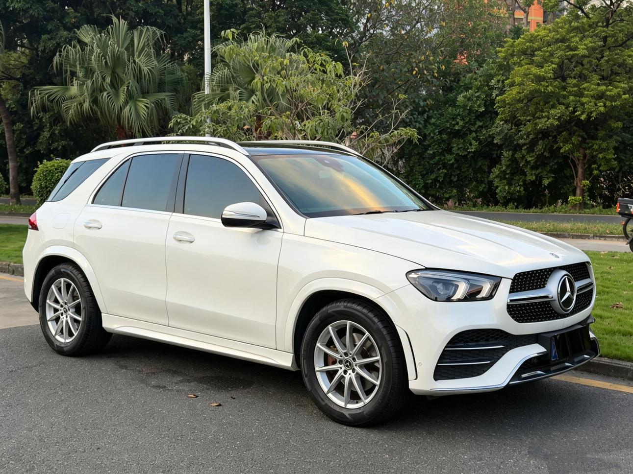 Mercedes-Benz GLE (импорт): фотография 3 из 9