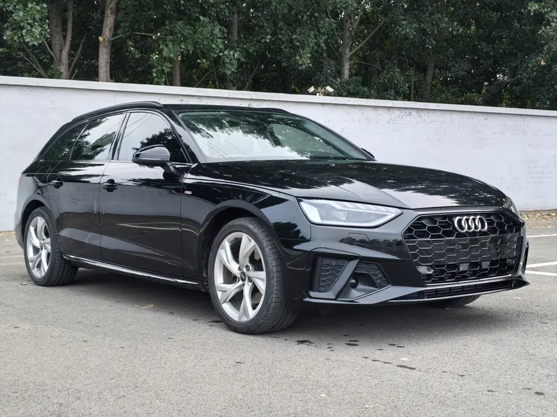Audi A4 — фото 3