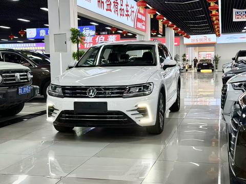 Volkswagen Tiguan L PHEV