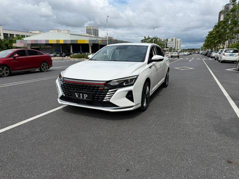 Dongfeng Aeolus Yixuan MAX