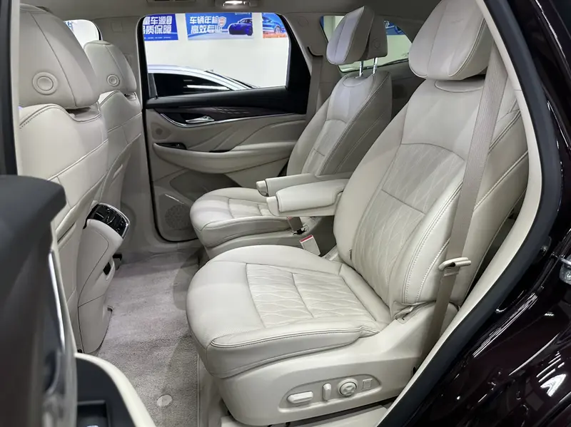 Buick Enclave — фото 18