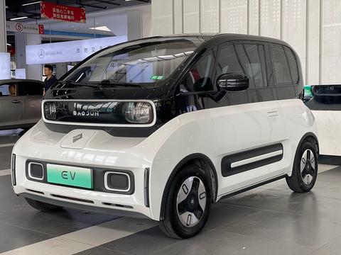 Baojun E300