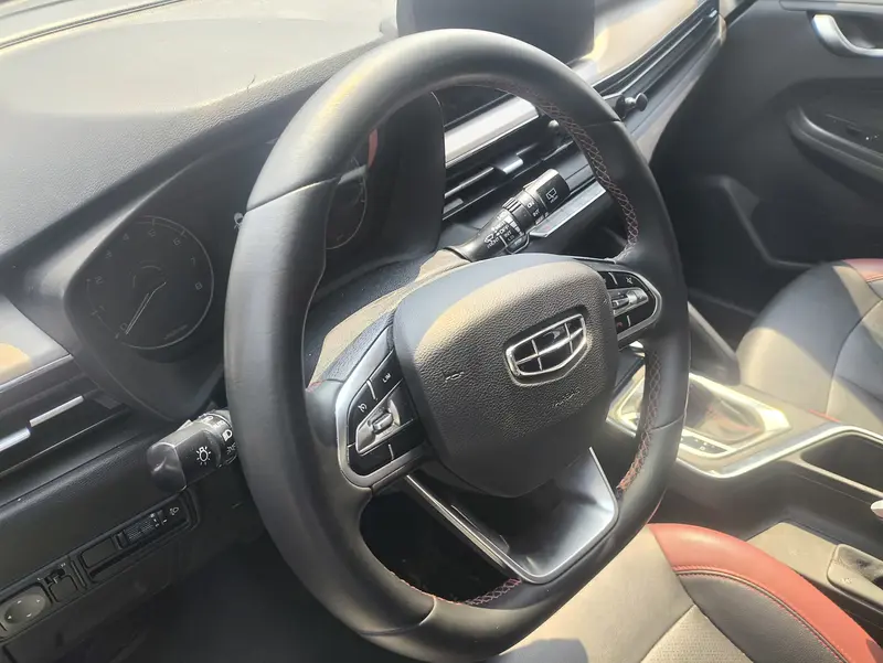Geely Vision X3 — фото 3