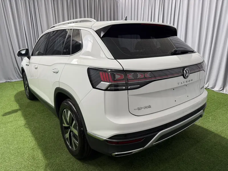 Volkswagen Tayron 280 TSI 2 WDPlus Plus — фото 4