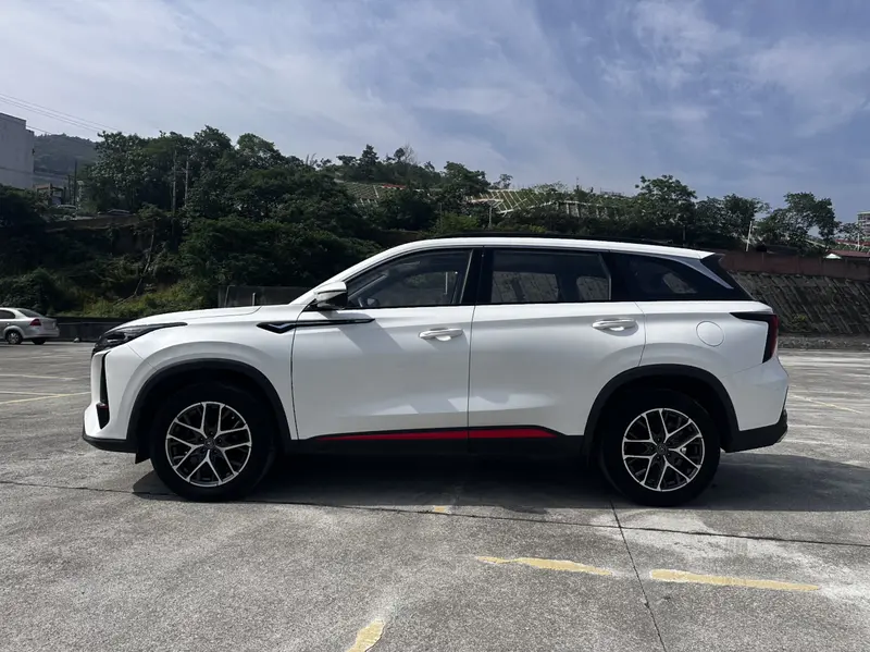 Changan CS75 Plus — фото 4