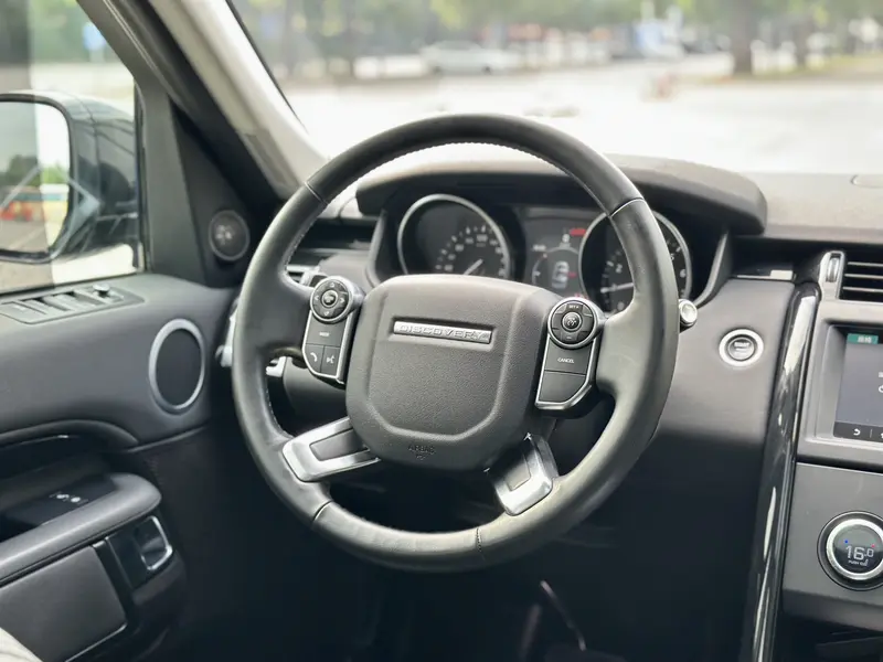 Land Rover Discovery — фото 12