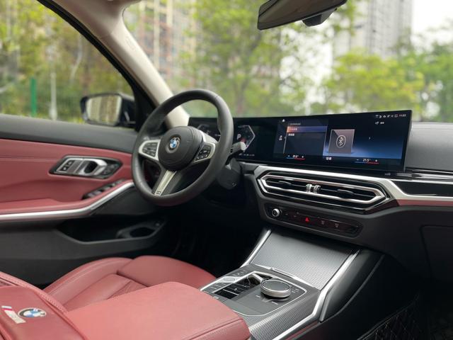 BMW 3 series 2023 Черный из Китая