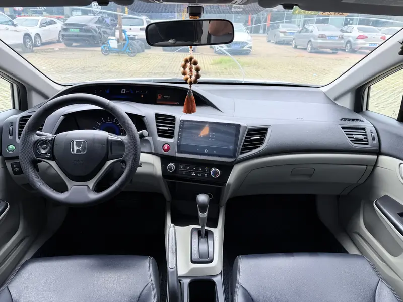 Honda Civic 1.8L автомат комфорт — фото 8