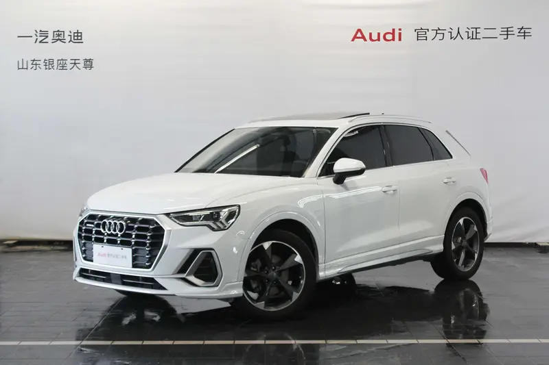 Audi Q3 — фото 1