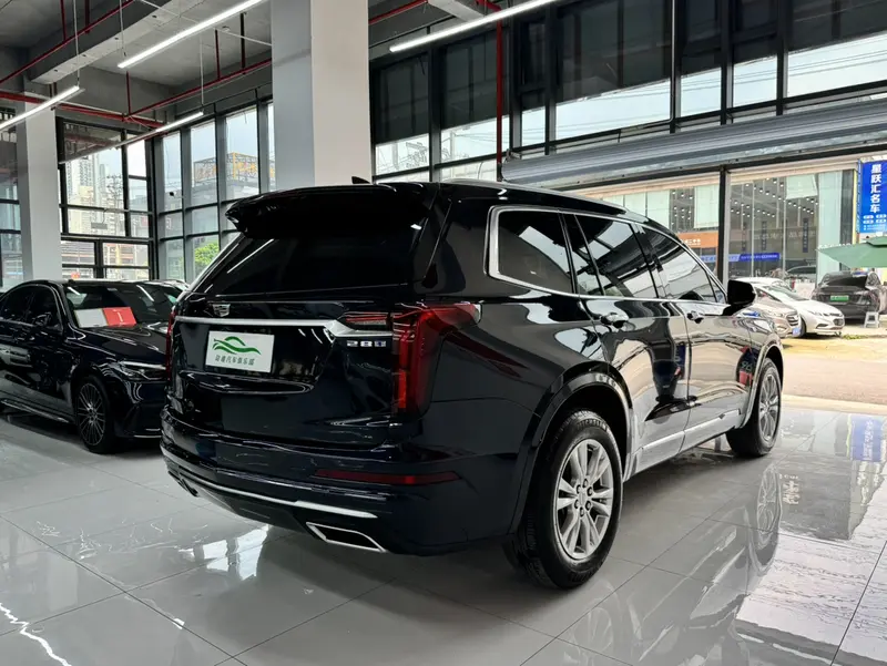 Cadillac XT6 — фото 6