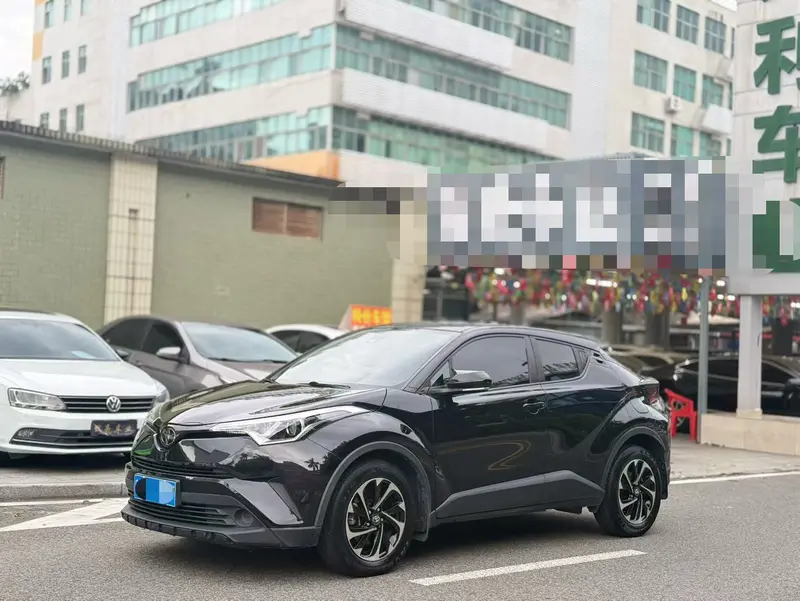 Toyota IZOA 2.0 L