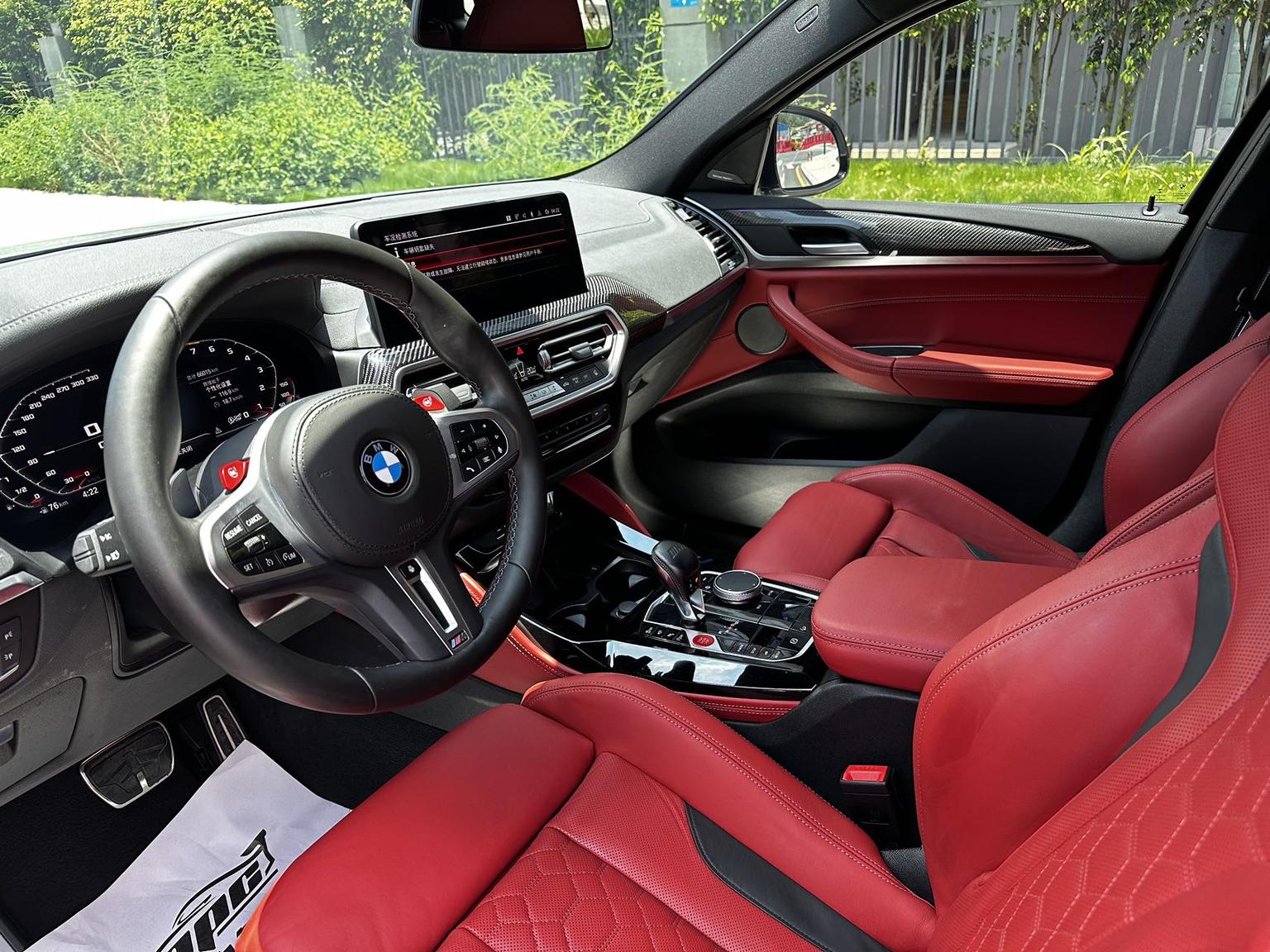 BMW X4 M: фотография 4 из 16