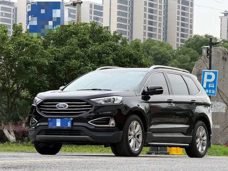 Ford Edge — фото 1
