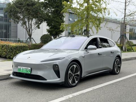 Nio ET5T