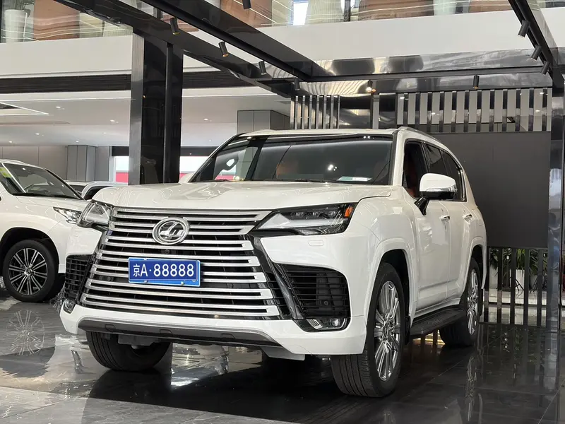 Lexus LX — фото 1