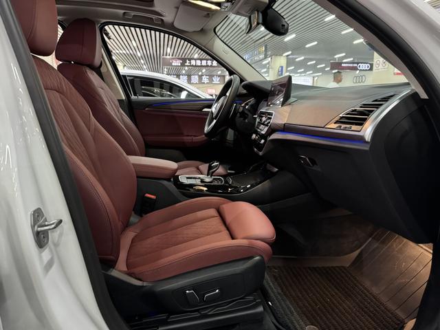 BMW X3 2024 Белый из Китая, фото 2