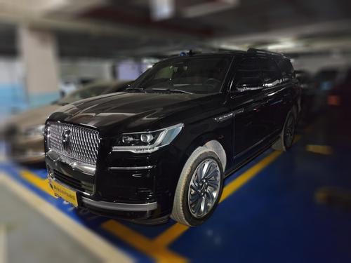 Lincoln Navigator