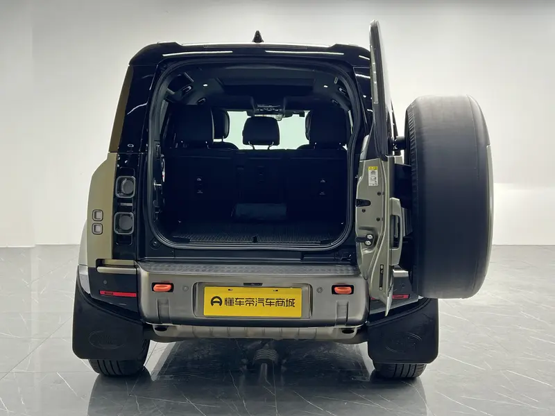 Land Rover Defender — фото 20
