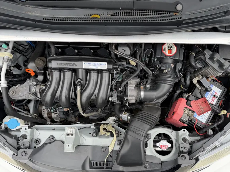 Honda Fit — фото 8