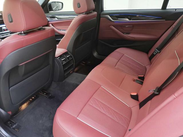 BMW 5 series 2023 Черный из Китая, фото 2