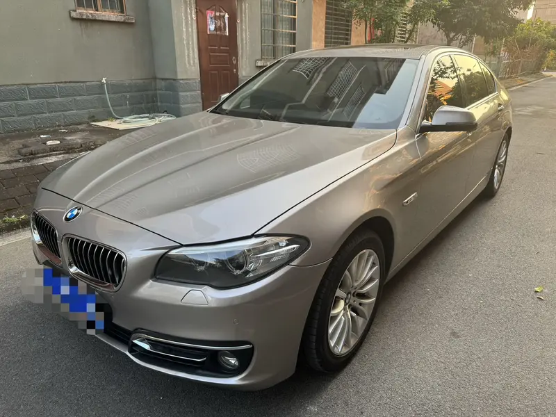 BMW 5 Series — фото 1
