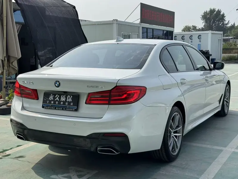 BMW 5 Series 525Li M спортпакет — фото 6