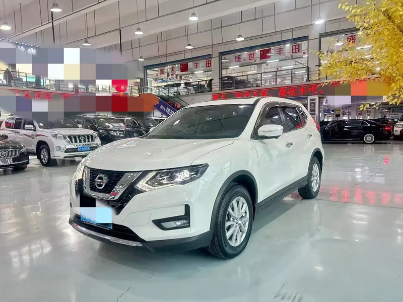 Nissan X-Trail — фото 1