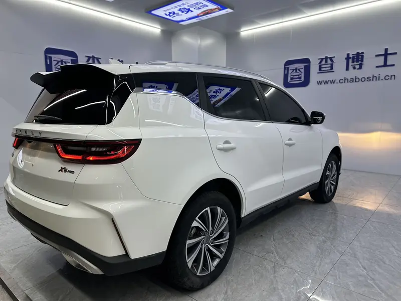 Geely Vision X6 — фото 6
