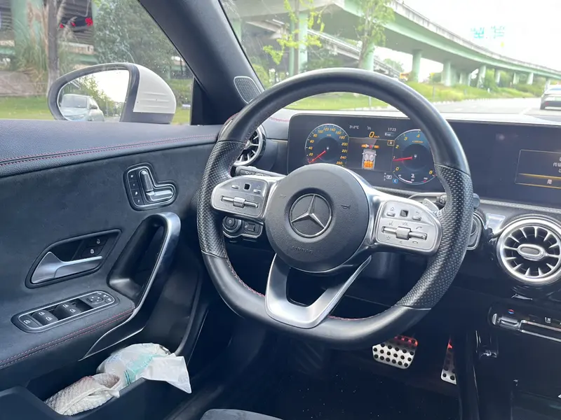 Mercedes-Benz CLA — фото 9